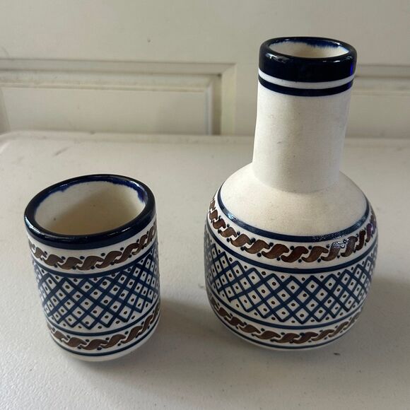Vintage Signed Javier Servin Mexican Hand Painted Ceramic Carafe Matching Cup - Picture 2 of 6